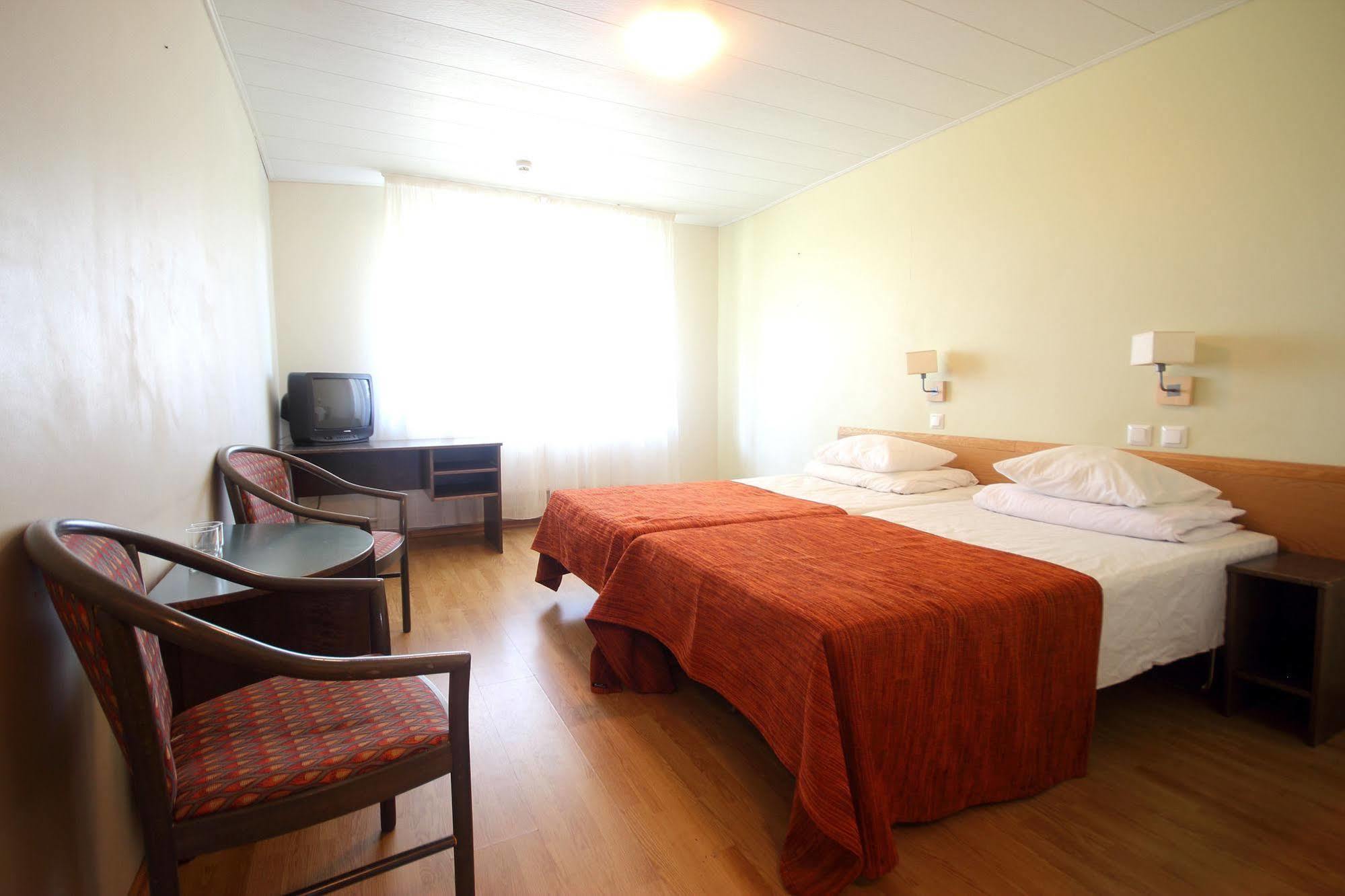 Peoleo Hotell Laagri Zewnętrze zdjęcie